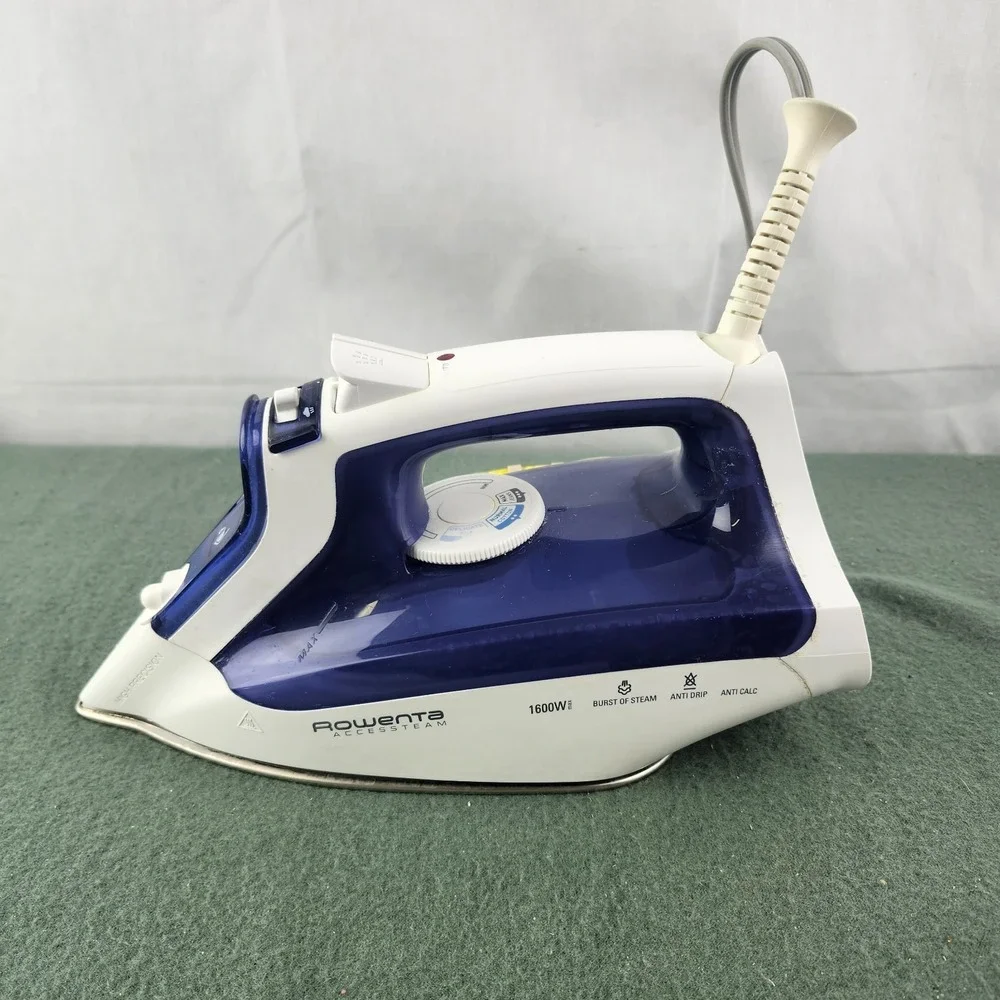 Rowenta DW2170 Accessteam 1600-Watt Steam Iron Stainless Steel Clean Soleplate
